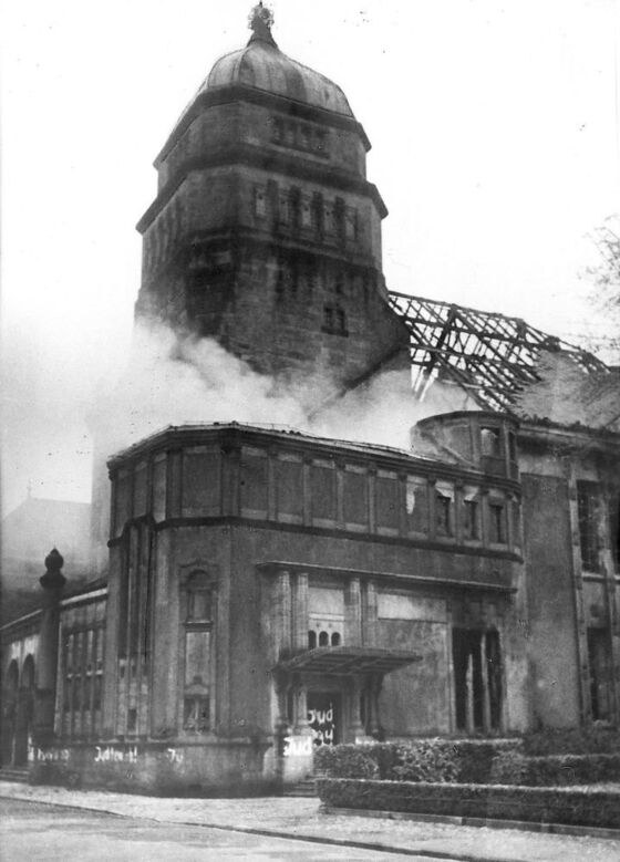 Die fünfte Synagoge Bambergs am Wilhelmsplatz wurde in der Reichspogromnacht zerstört. Foto: Stadtarchiv Bamberg